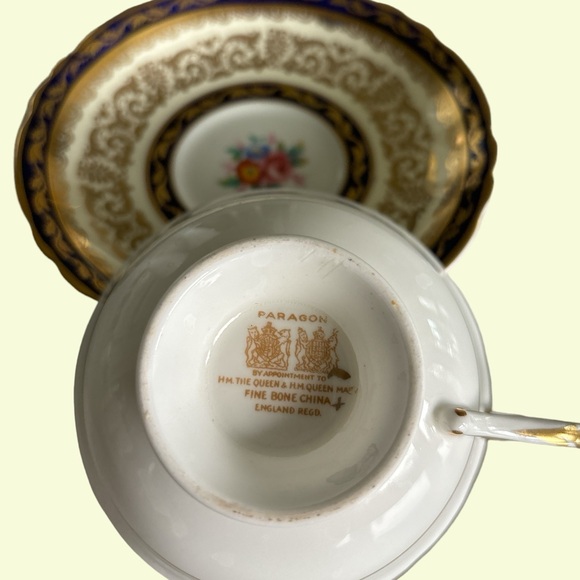 PARAGON teacup and saucer - Picture 3 of 3